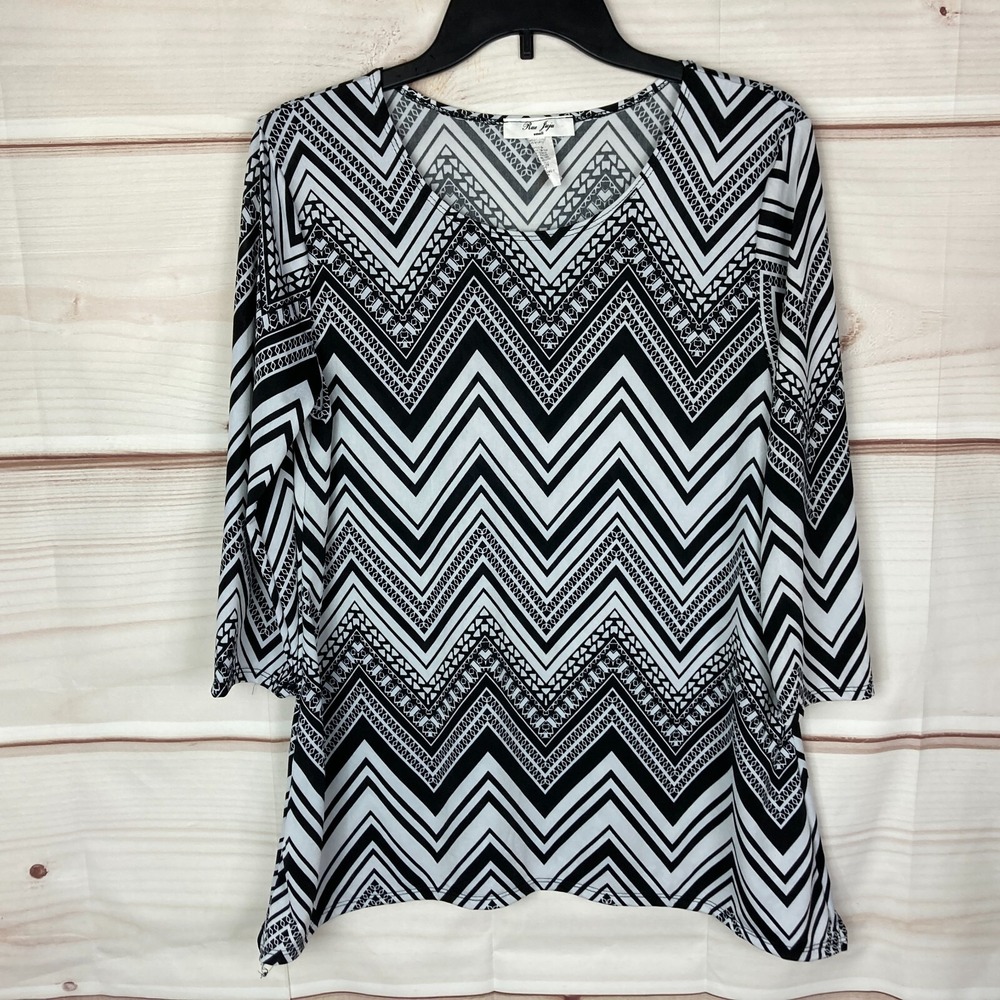Rue JuJu Top Women S Black White Chevron Print 3/4 Sleeve Knit Tunic Scoop Neck